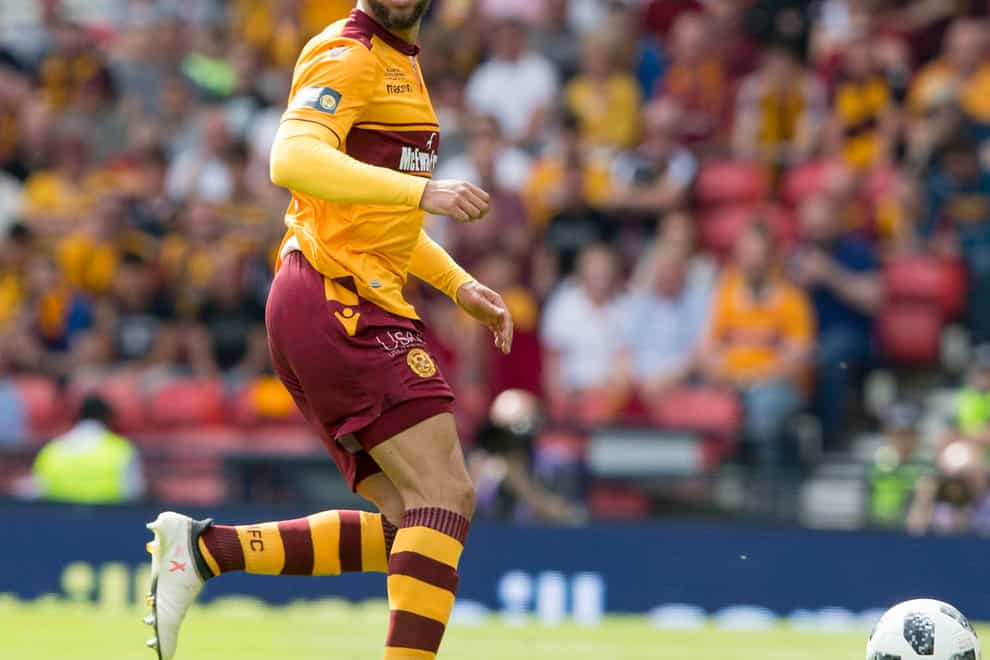 Charles Dunne in action for Motherwell