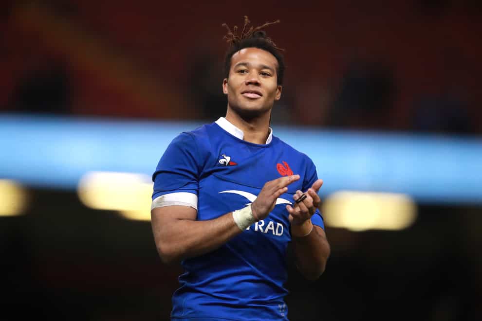 France wing Teddy Thomas has been dropped to the bench as part of two changes for the visit to Ireland