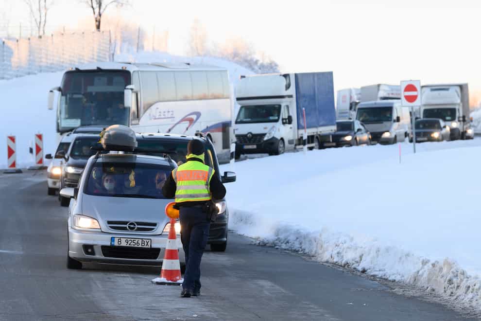 Cars and lorries from the Czech Republic wait to enter Germany