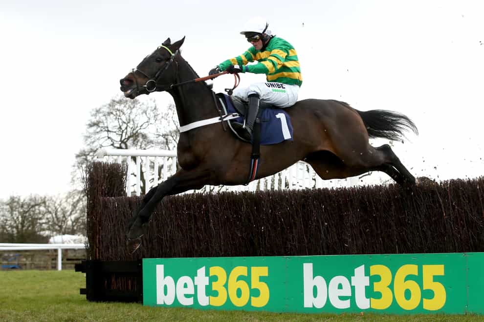 Chantry House and Nico de Boinville en route to victory in the Bet At racingtv.com Novices’ Chase at Wetherby