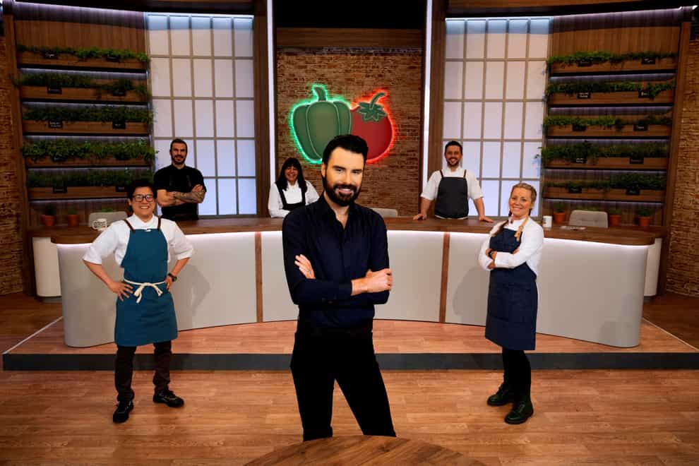 WARNING: Embargoed for publication until 00:00:01 on 23/02/2021 - Programme Name: Ready Steady Cook - TX: n/a - Episode: n/a (No. n/a) - Picture Shows: (L-R) Jeremy Pang, Akis Petretzikis, Romy Gill, Rylan Clark-Neal, Ellis Barrie, Anna Haugh - (C) Remarkable TV - Photographer: Graeme Hunter