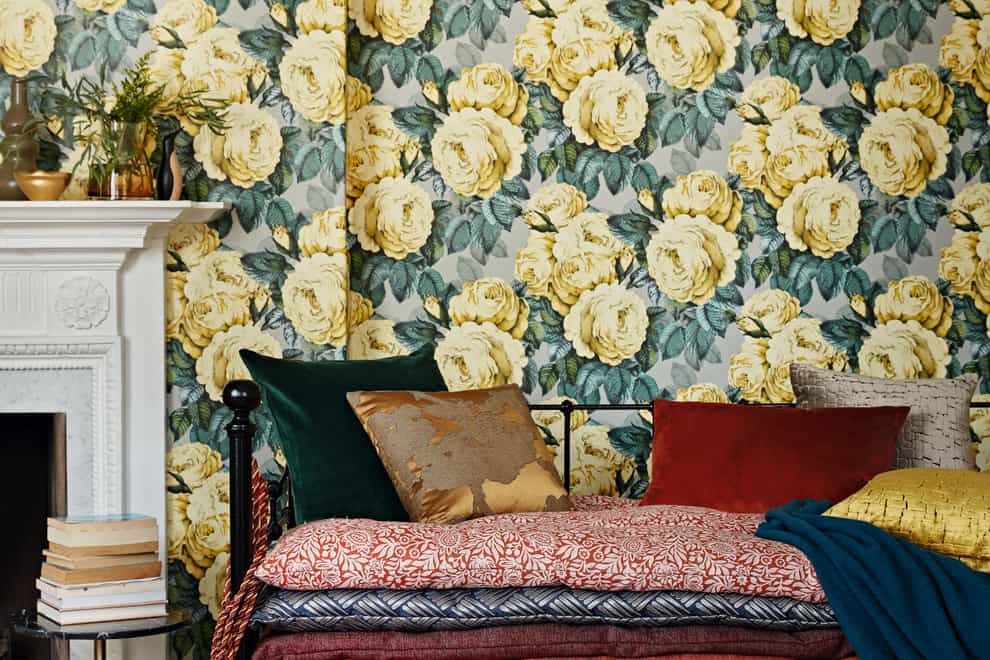 Walls adorned with Designers Guild The Rose Wallpaper
