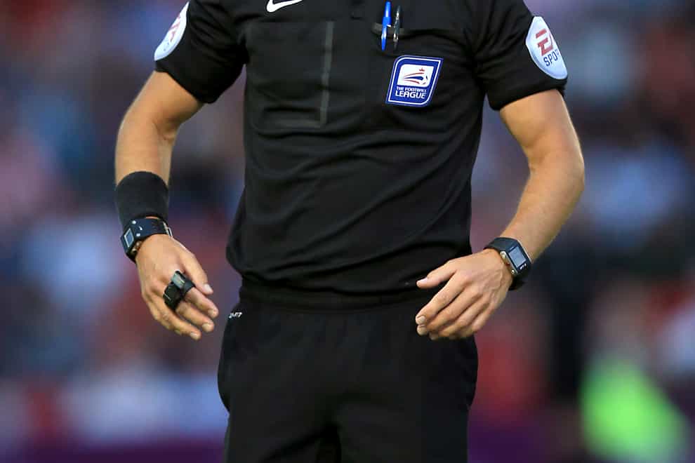 Referee Darren Drysdale