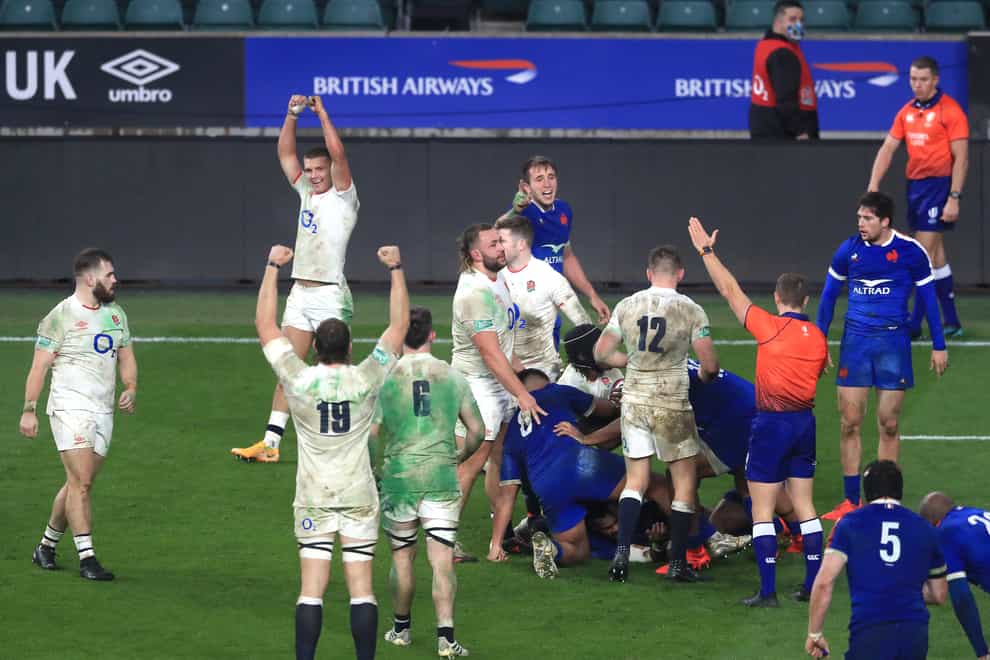 England players celebrate after beating France in the final of the Autumn Nations Cup