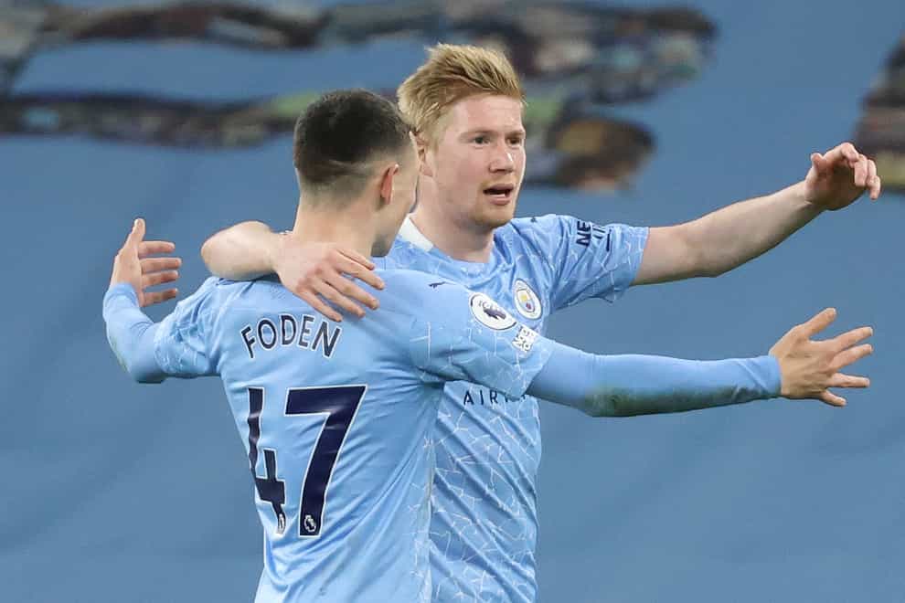 Kevin De Bruyne (right) is not looking to the past as Manchester City chase Champions League glory