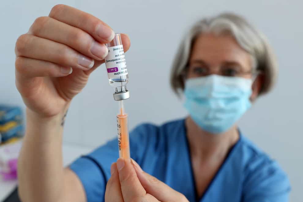Nurse prepares vaccine