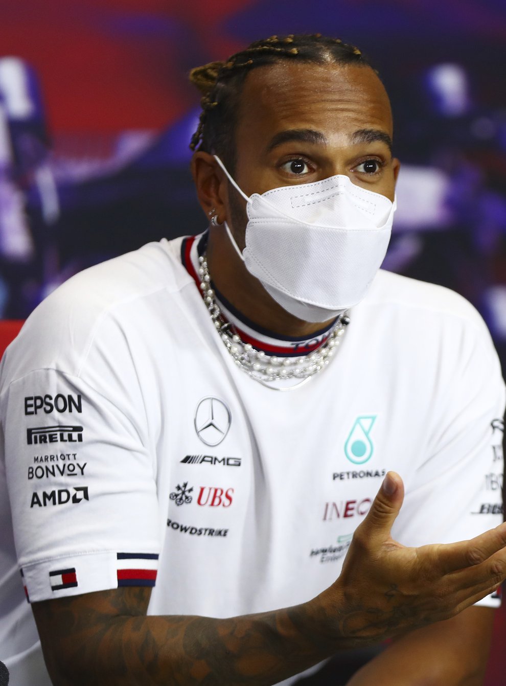 Lewis Hamilton says he will not quit at the end of the year