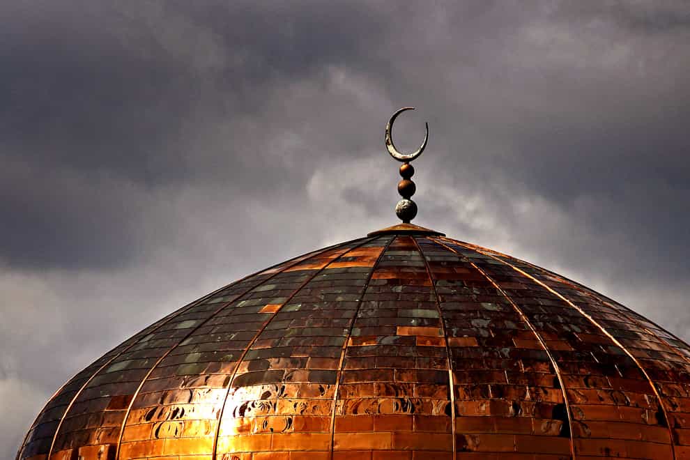 Buildings and Landmarks – Religion – Mosque – Regent’s Park, London