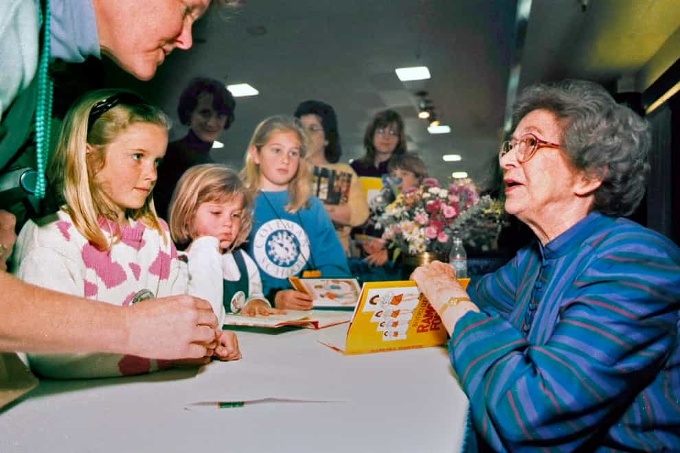 Beverly Cleary signs books at the Monterey Bay Book Festival in 1998 (Vern Fisher/AP)