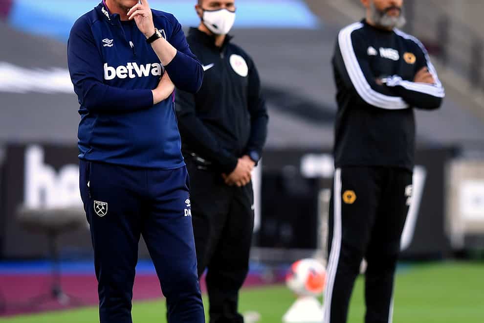 David Moyes, left, wants West Ham to take it one game at a time in their battle to secure European football next season as he prepares to face Nuno Espirito Santo's Wolves