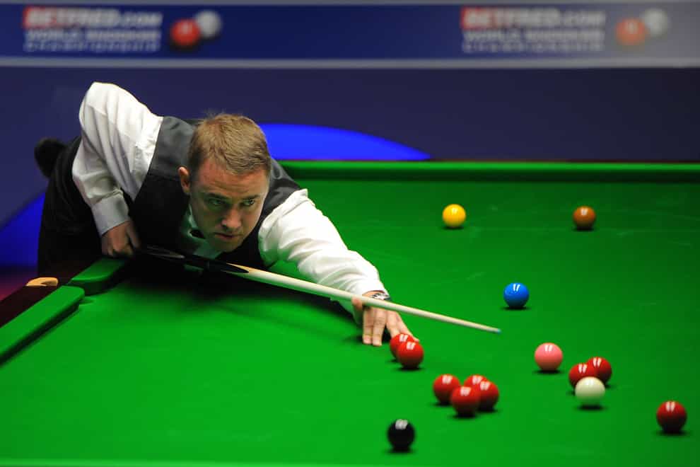 Stephen Hendry's comeback juddered to a halt in Sheffield