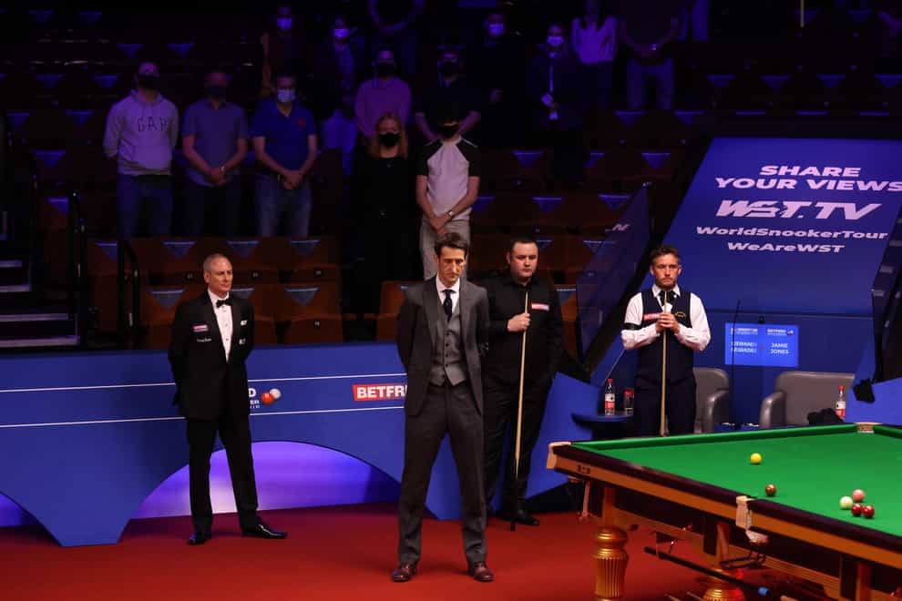 Players and spectators pay tribute to the Duke of Edinburgh at the Crucible