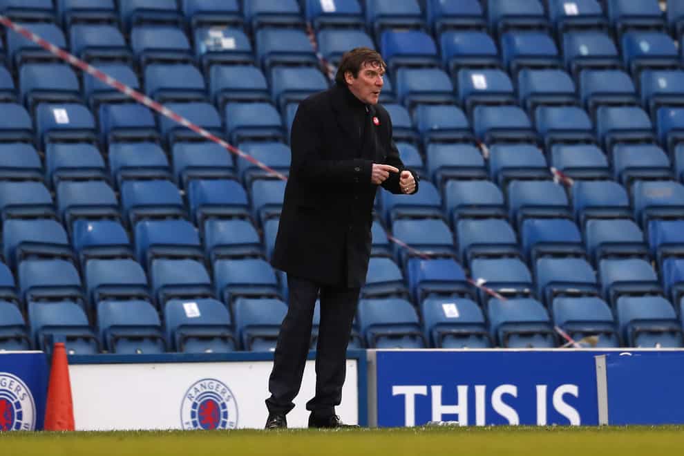 Kilmarnock manager Tommy Wright unhappy with referee Don Robertson