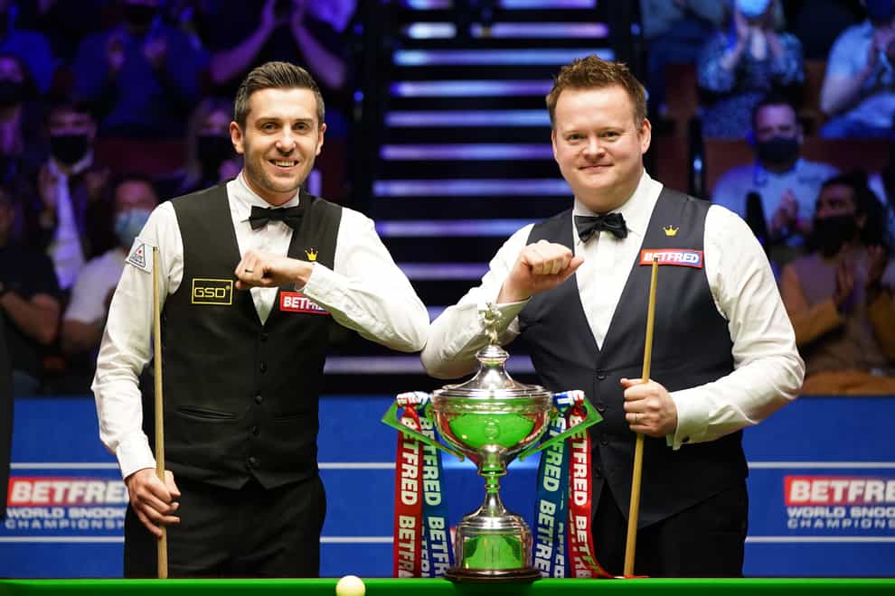 Shaun Murphy established an early lead over Mark Selby