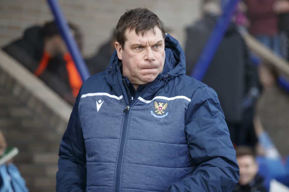 Tommy Wright on the touchline