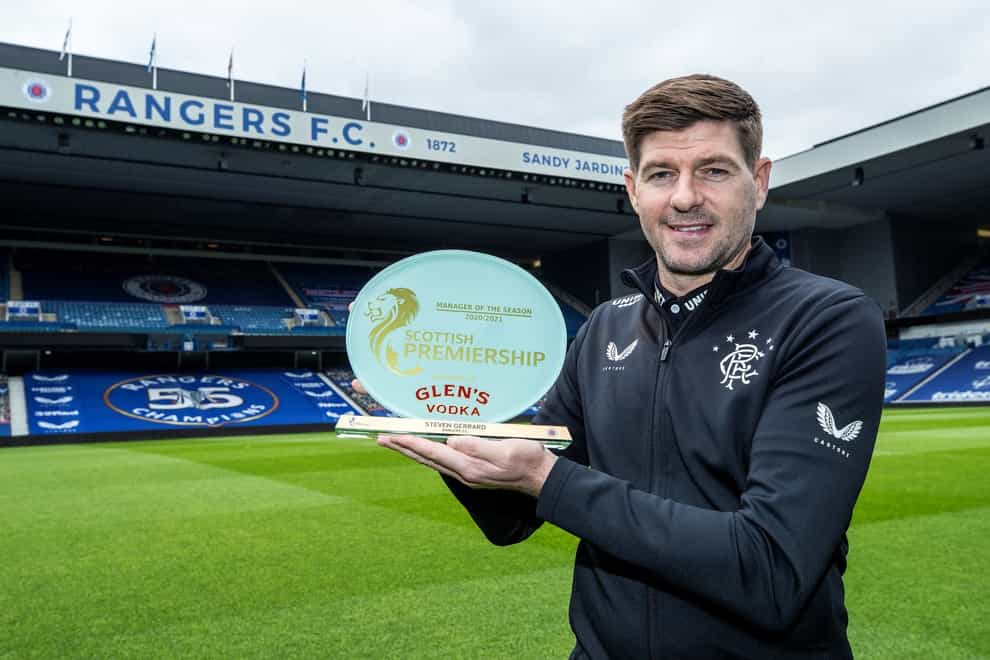 Rangers manager Steven Gerrard has won the SPFL's Glen's Manager of the Season award