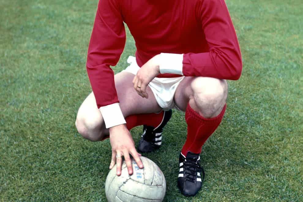 Former Barnsley captain Eric Winstanley has died at the age of 76