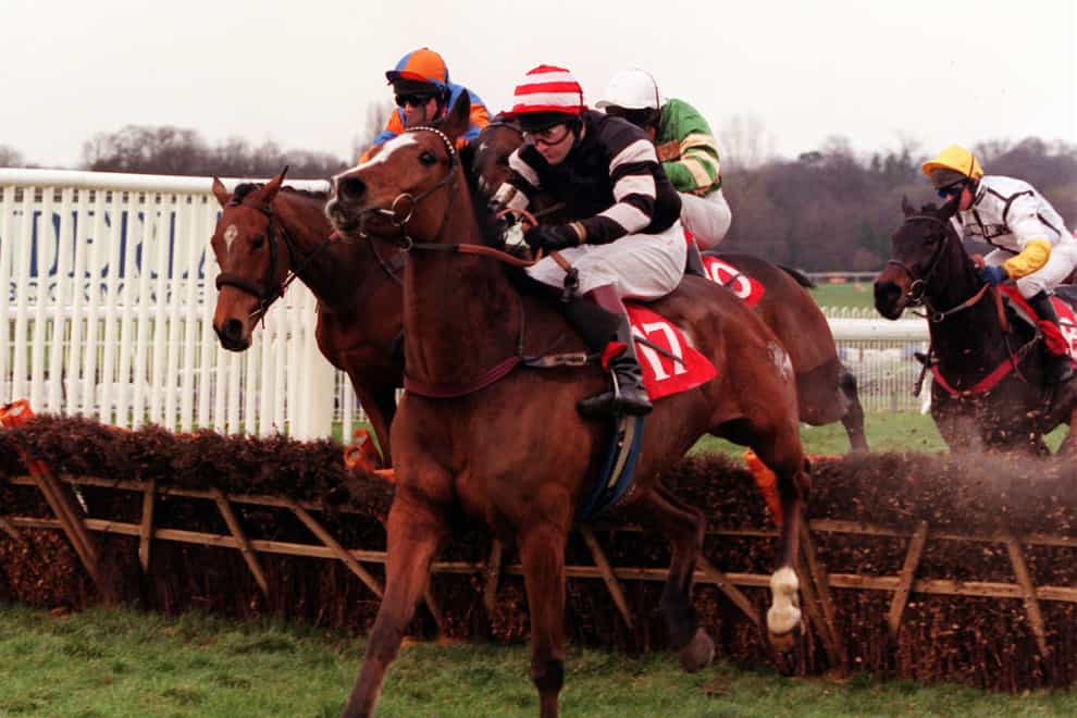 Magic Combination winning the Imperial Cup for Barney Curley in 2000