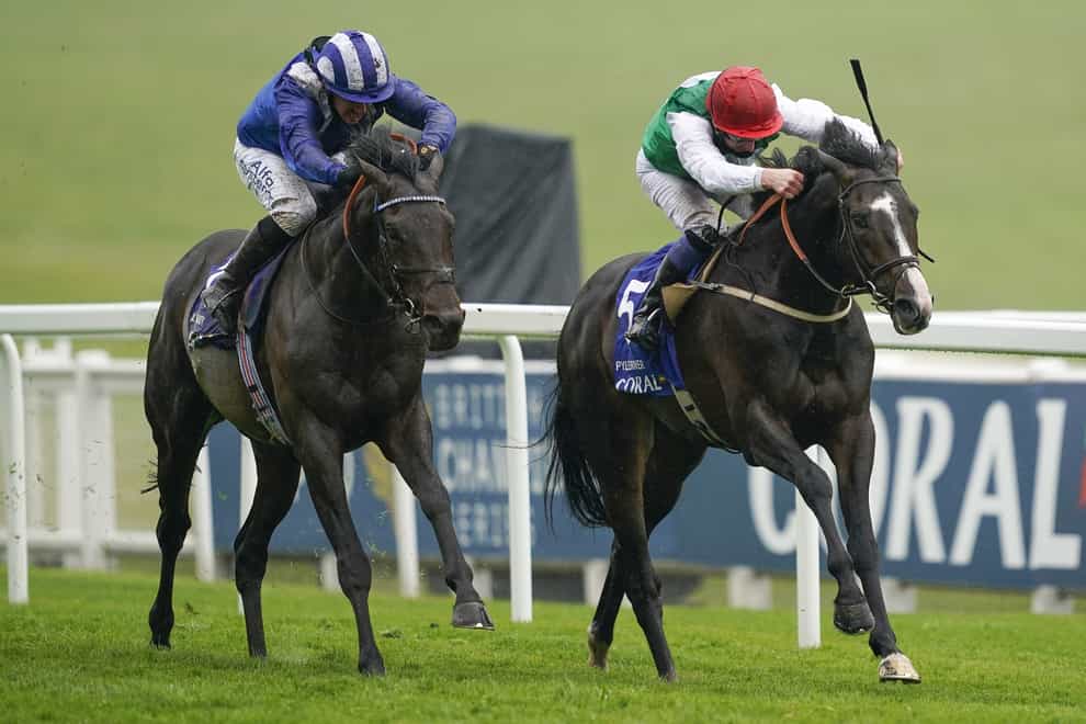Al Aasy (left) and Pyledriver locked in battle at Epsom