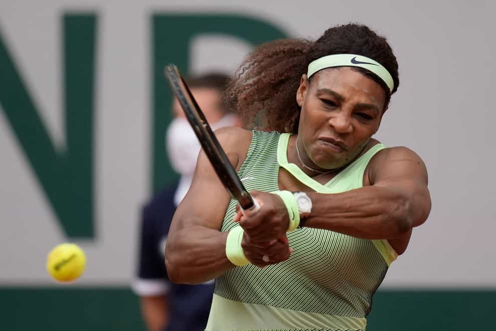 Serena Williams powered her way into the fourth round