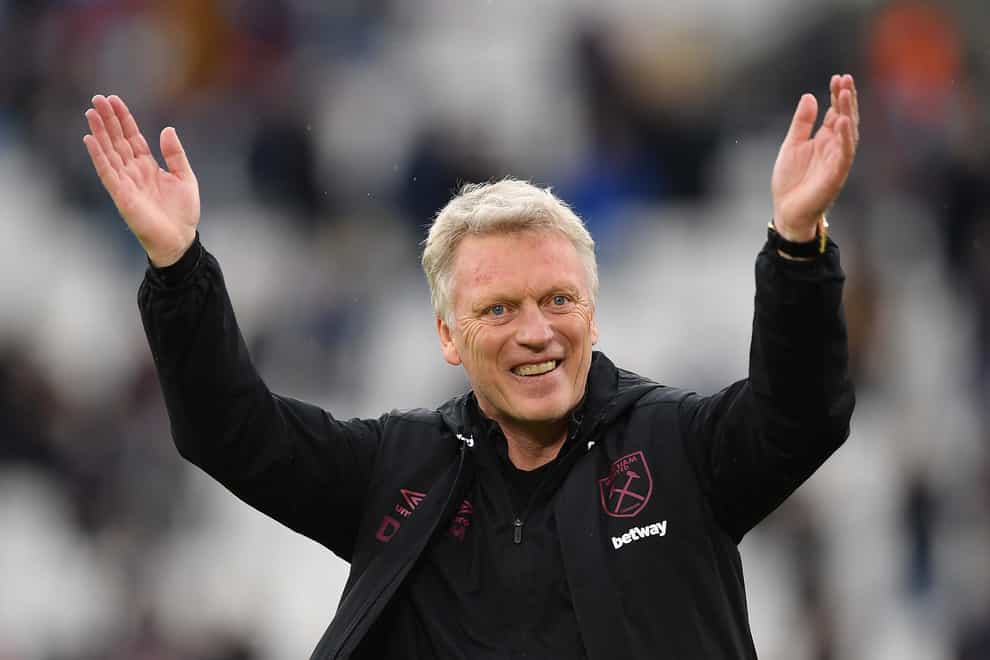 David Moyes salutes the fans