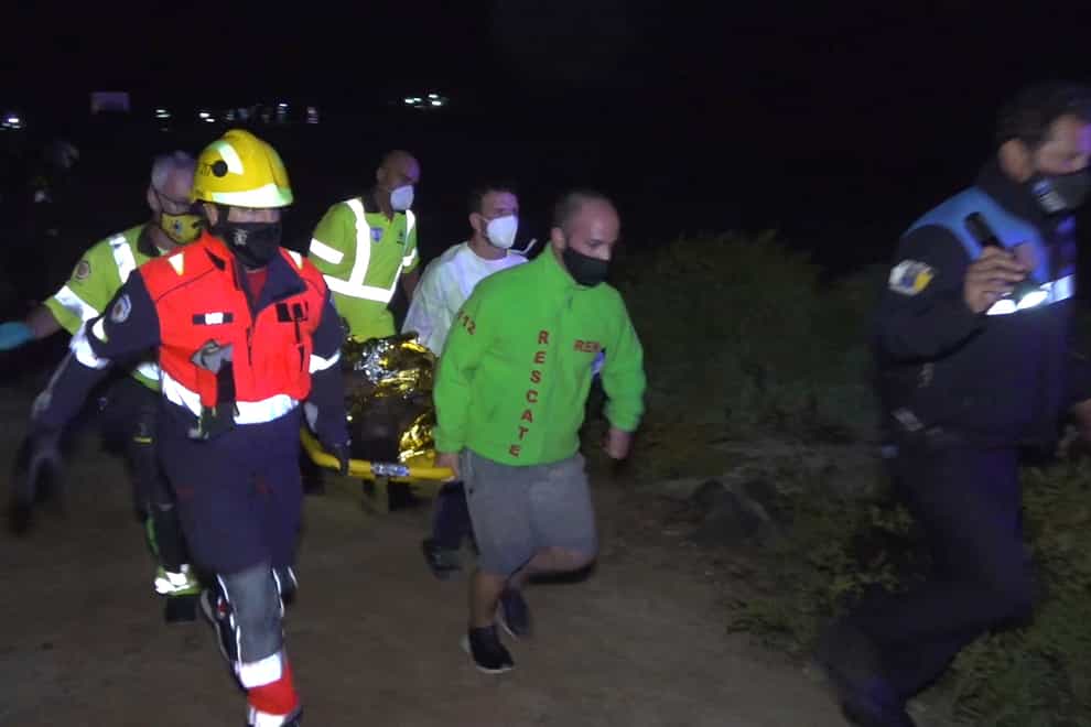 Migrant's body brought ashore