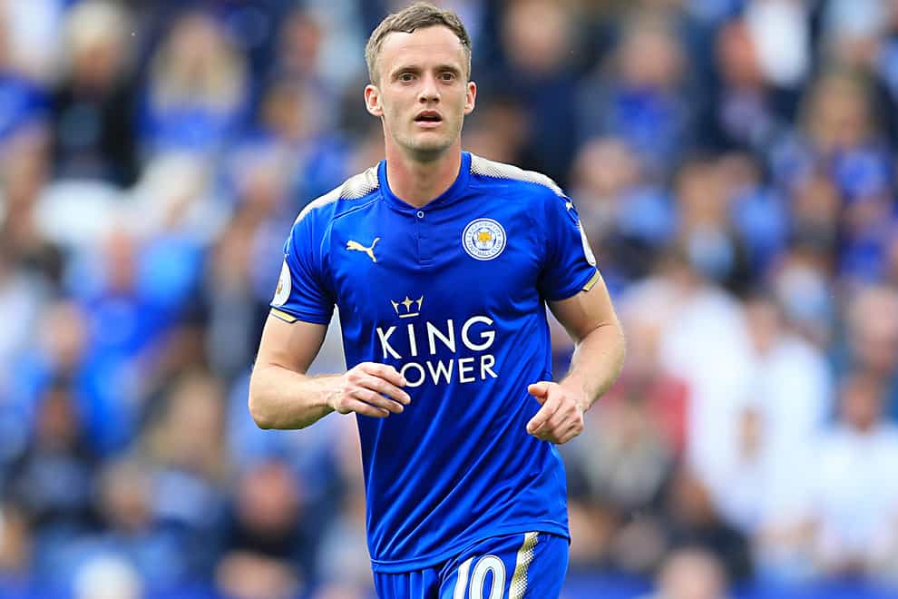 Former Leicester midfielder Andy King has signed a one-year deal at Ashton Gate