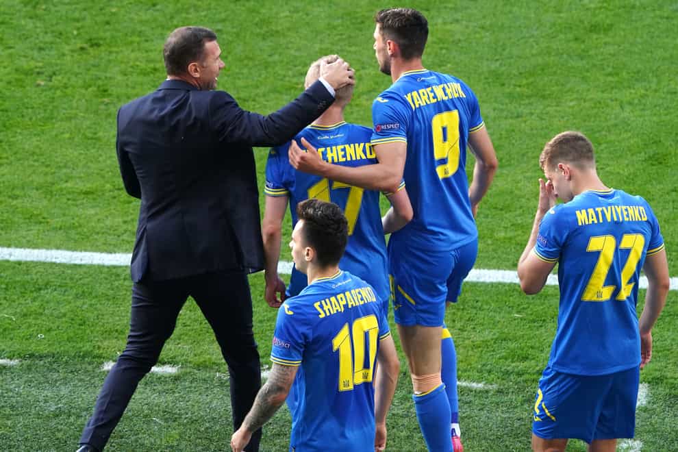 Ukraine beat Sweden to reach the quarter-finals