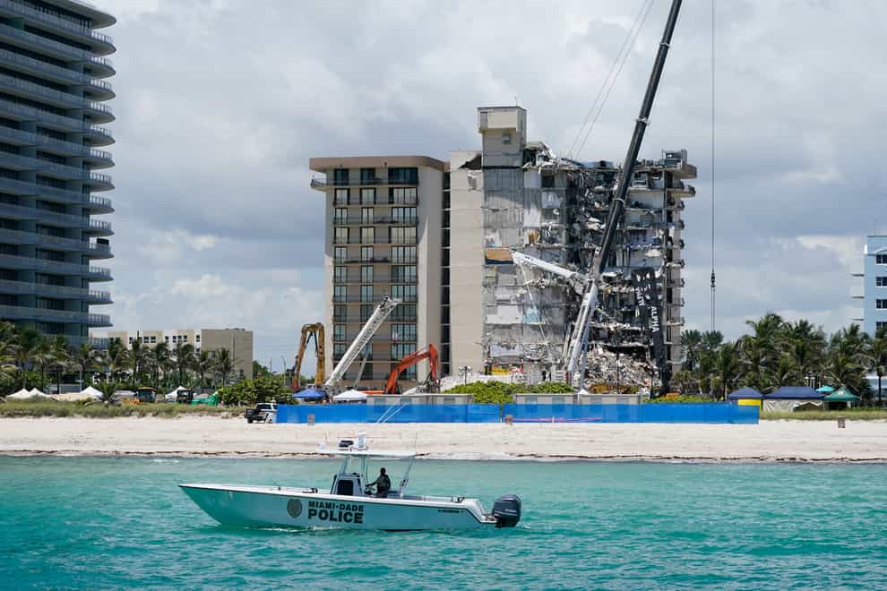 Building collapse Miami