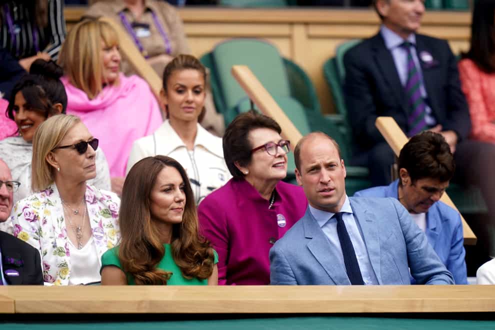<p>Kate, William and other celebs</p>