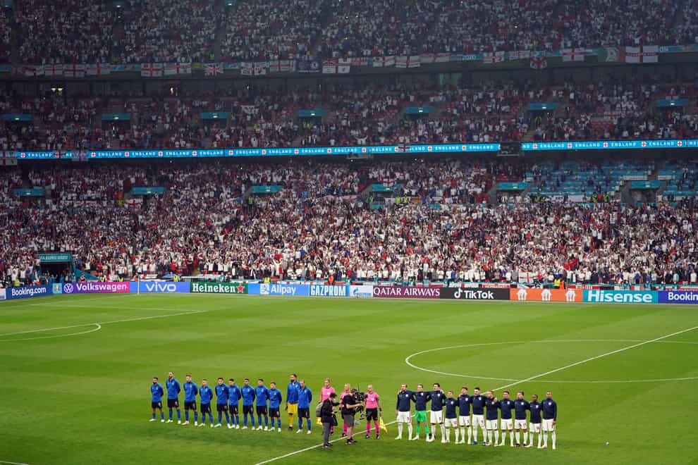 <p>Italy and England players line up ahead of the Euro 2020 final at Wembley Stadium in London</p>