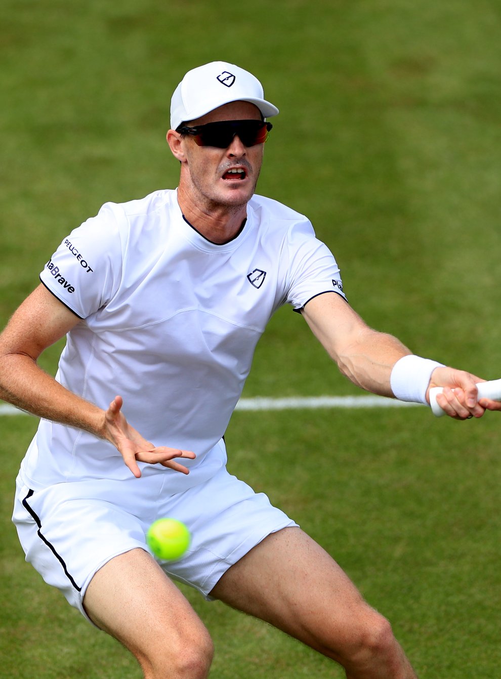 Jamie Murray in action