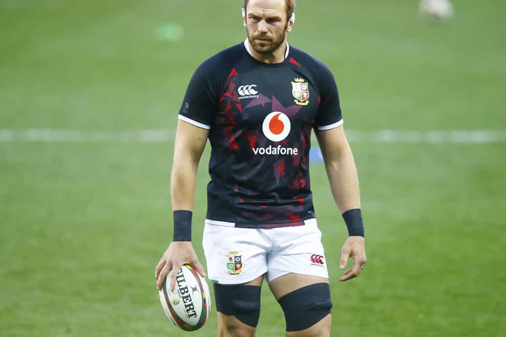 Alun Wyn Jones warms up for the Lions