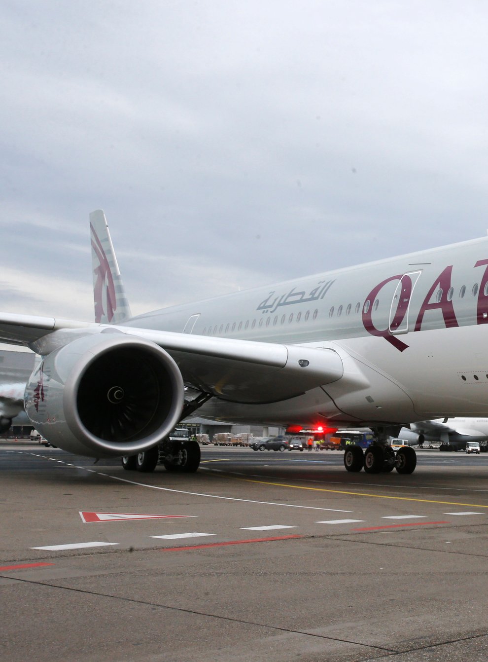 A Qatar Airways Airbus A350 (Michael Probst/AP)