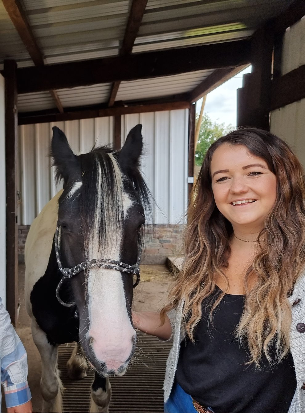 Sarah Stephens (l), founder of Spirit and Soul Equine Therapy Service, and Bethany Finch, of Healing with Horses in Widnes, Cheshire, with horse Dixie who will be providing therapy to cancer patients as part of the service, run in partnership with Macmillan (Macmillan/PA)