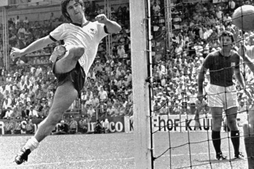 Gerd Muller scores the winner against England in the 1970 World Cup quarter-final (AP)