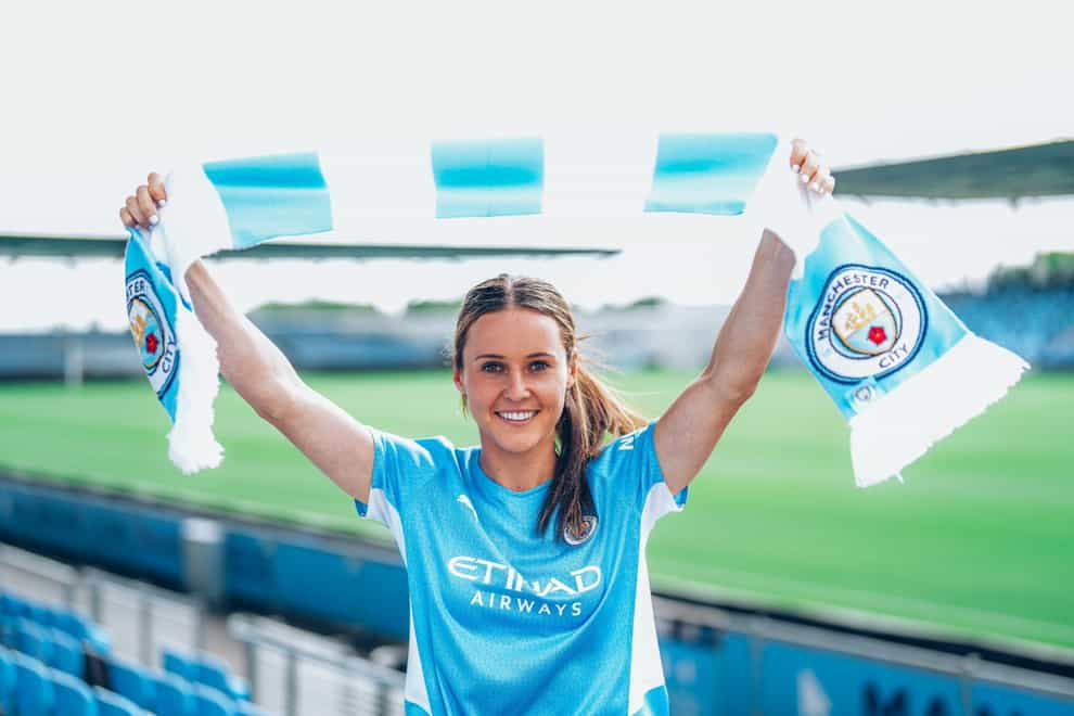 Hayley Raso has completed her move to Manchester City Women from Everton (Manchester City)