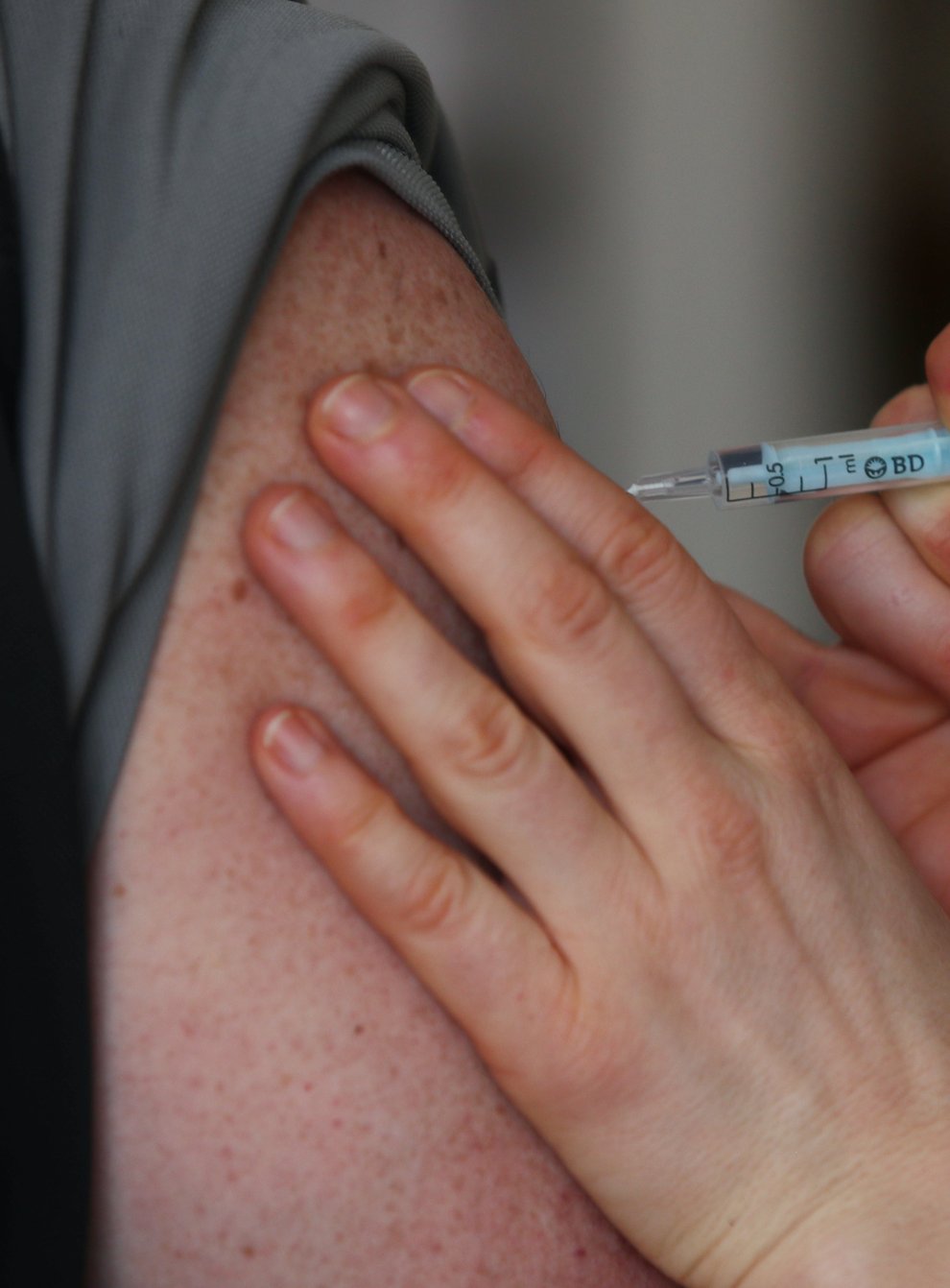 Covid-19 vaccine protection waning in those first vaccinated, study suggests (Nick Potts/PA)