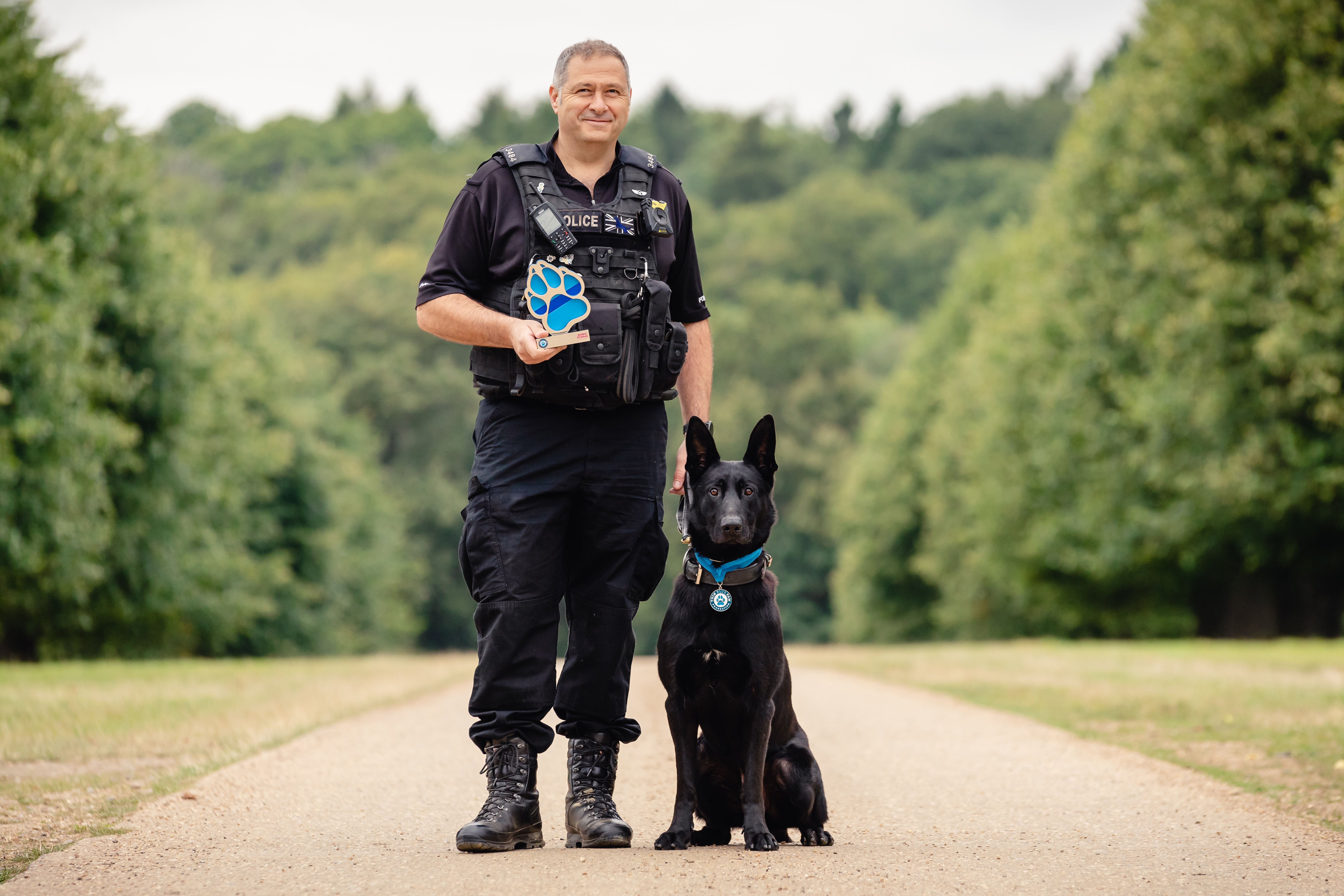 Brave police dogs and handlers recognised at inaugural Thin Blue Paw Awards  | NewsChain
