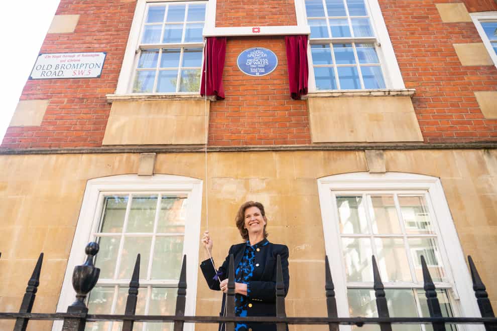 Diana’s former flatmate Virginia Clarke unveils an English Heritage blue plaque in her honour (PA)
