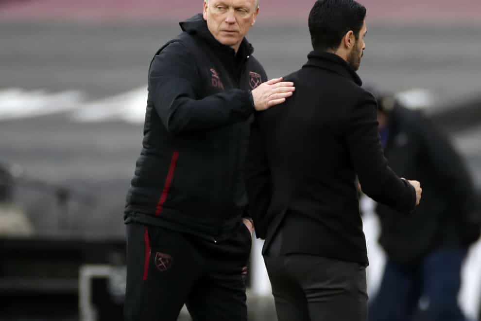 David Moyes, left, has defended Mikel Arteta’s record at Arsenal (Paul Childs/PA)