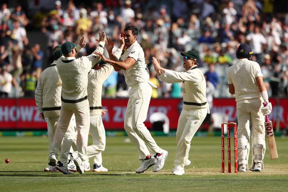 England are in deep trouble against Australia (Jason O’Brien/PA)