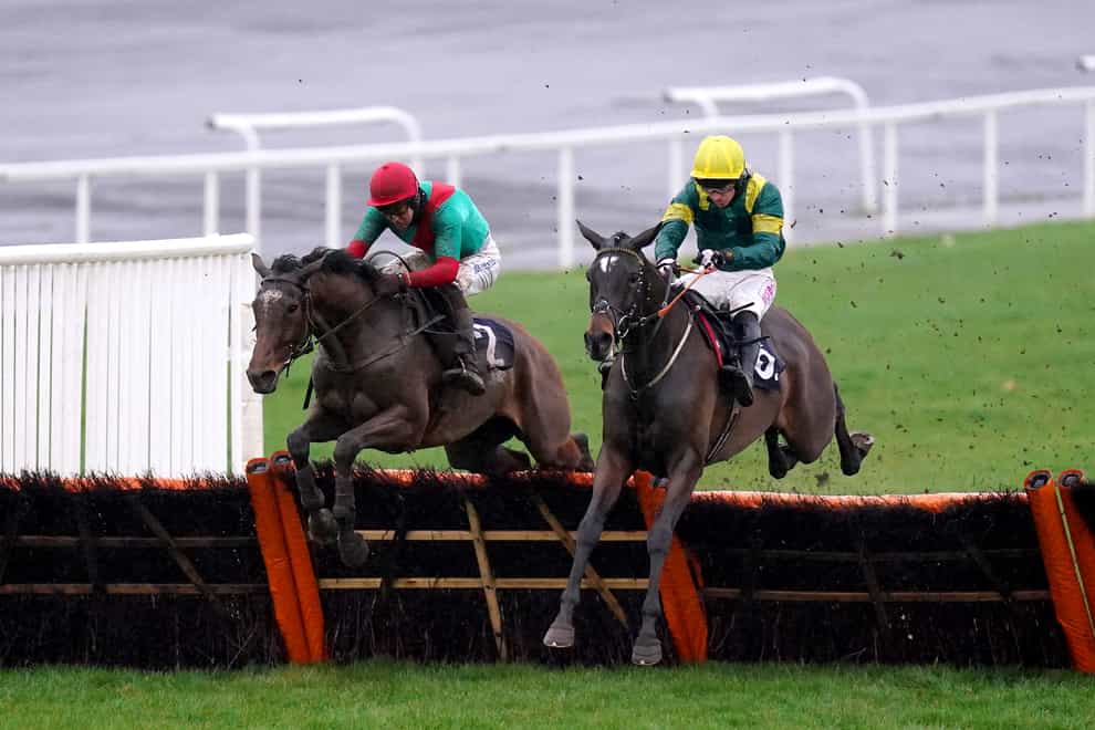 Mahon Point (right) holds off Dom Of Mary (Adam Davy/PA)