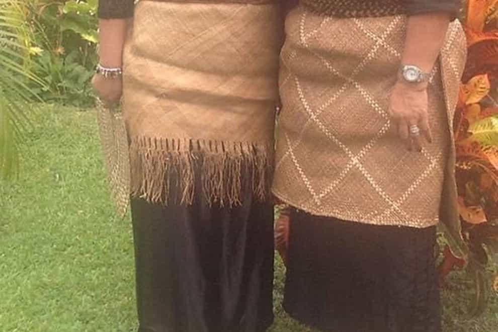 Siniva Filise (left) with her mother Lioneti Valu (Siniva Filise/PA)