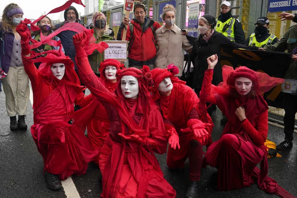 Extinction Rebellion protesters (Andrew Milligan/PA)