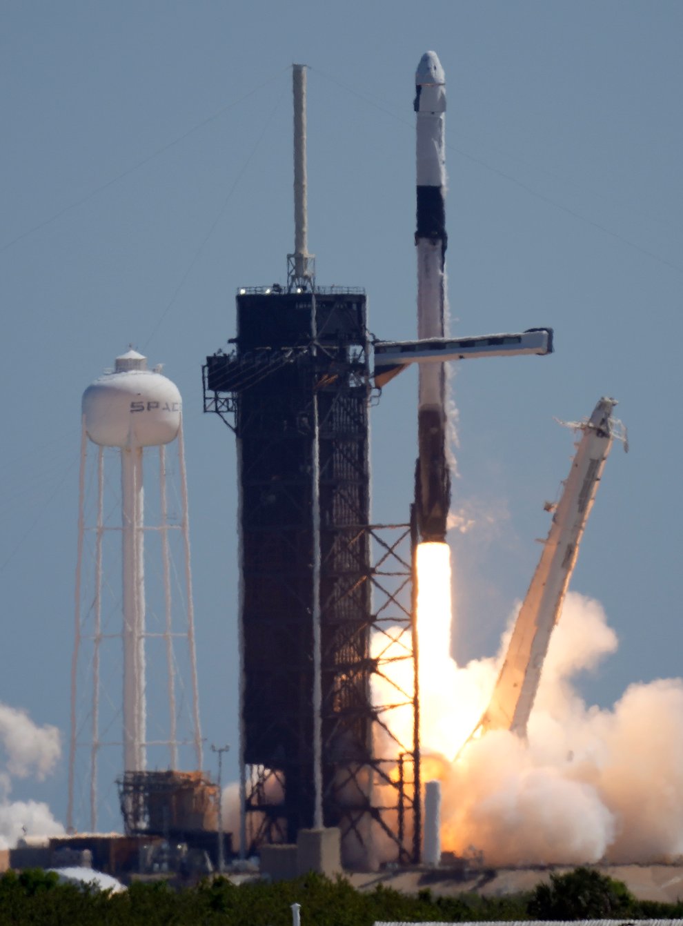 A SpaceX Falcon 9 rocket with the Crew Dragon capsule attached, lifts off with the first private crew from Launch Complex 39A Friday, April 8, 2022, at the Kennedy Space Center in Cape Canaveral, Fla. . (AP Photo/Chris O’Meara)