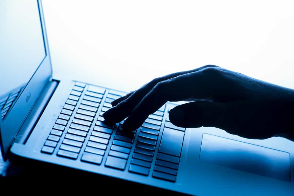 An expert has called for people to move to other forms of log-in such as multi-factor authentication (PA)