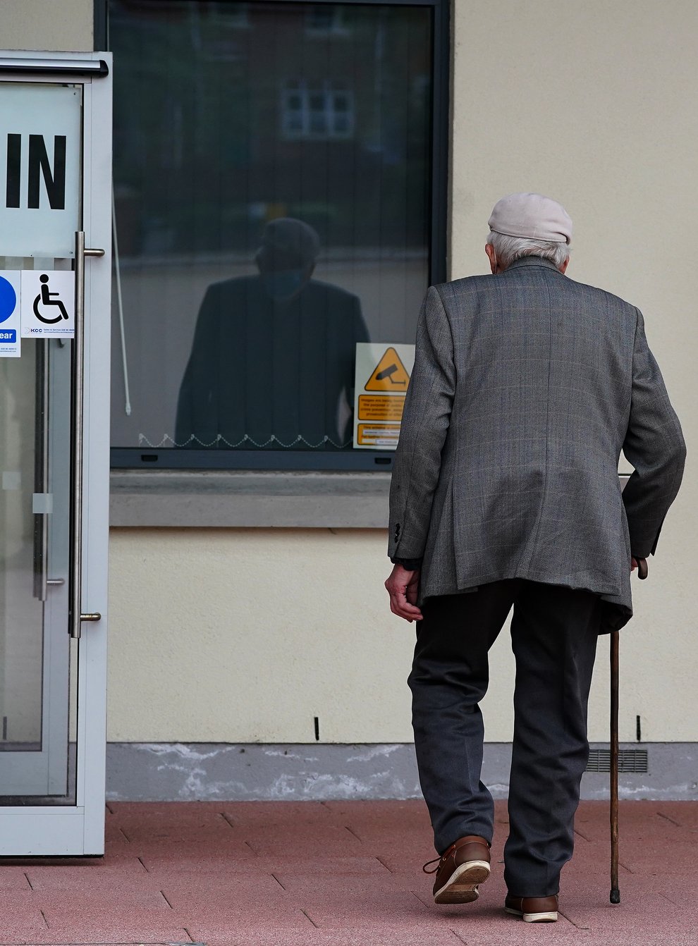 Polling stations closed across Northern Ireland at 10pm (Brian Lawless/PA)