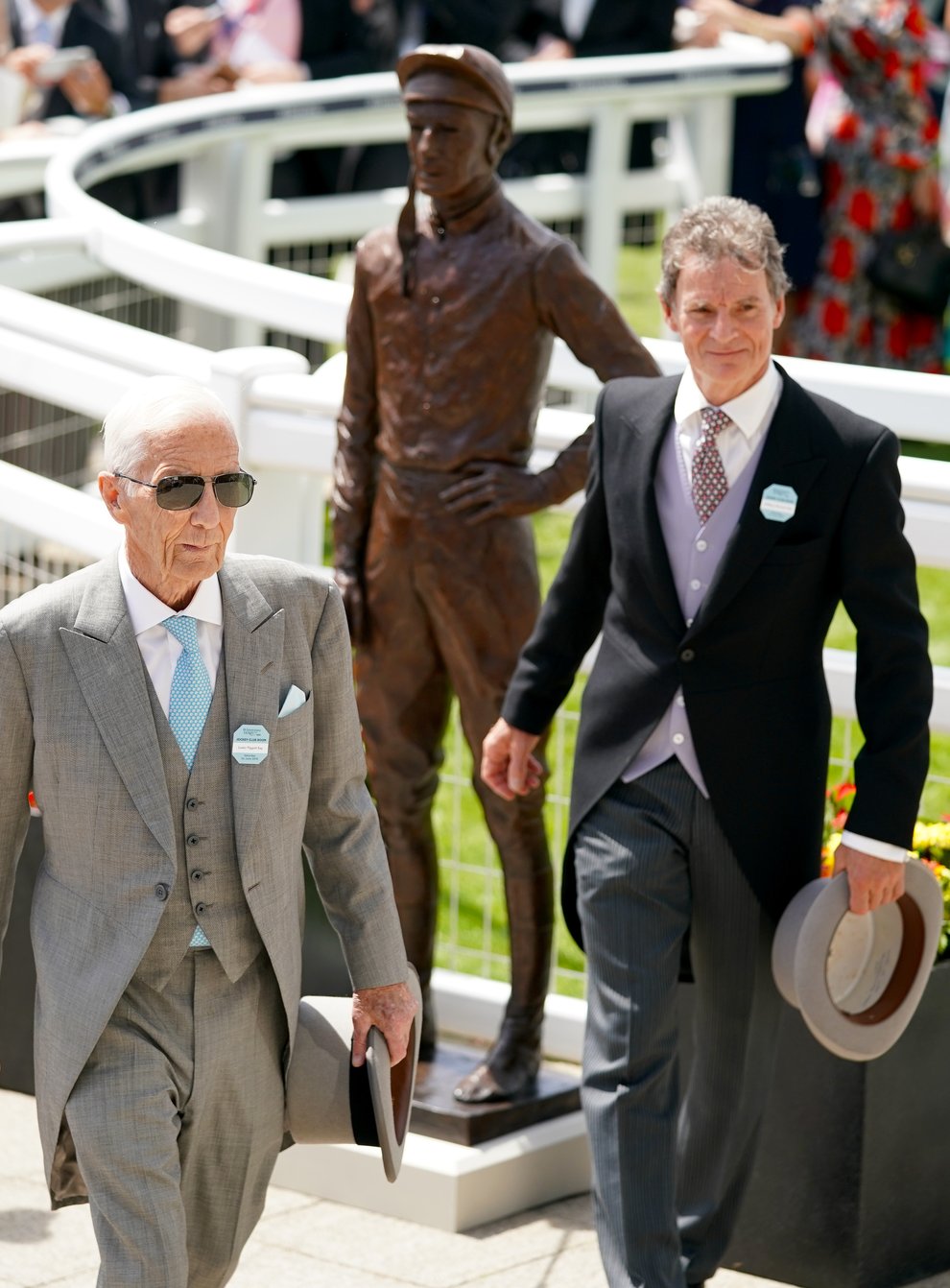 Lester Piggott (left) with his statue at Epsom on Derby Day 2019 (John Walton/PA)