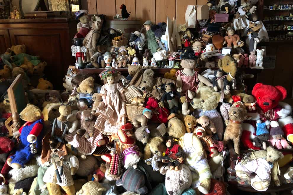 Lynda Fairhurst will put up for auction 1,005 of her 1500+ collection of teddy bears (PA)